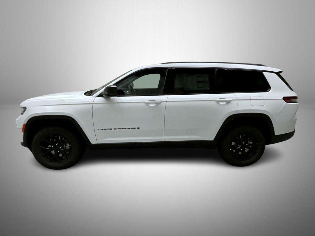 new 2025 Jeep Grand Cherokee L car, priced at $40,420