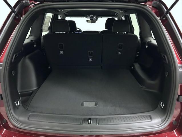 new 2025 Jeep Grand Cherokee car, priced at $39,742