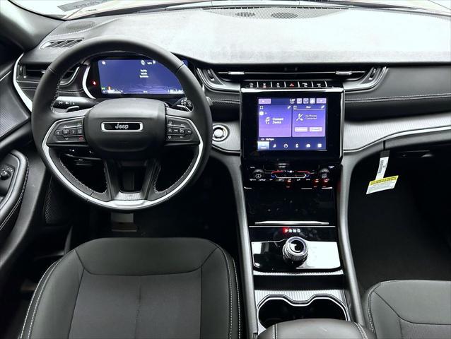 new 2025 Jeep Grand Cherokee car, priced at $39,742