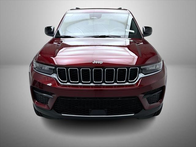 new 2025 Jeep Grand Cherokee car, priced at $39,742