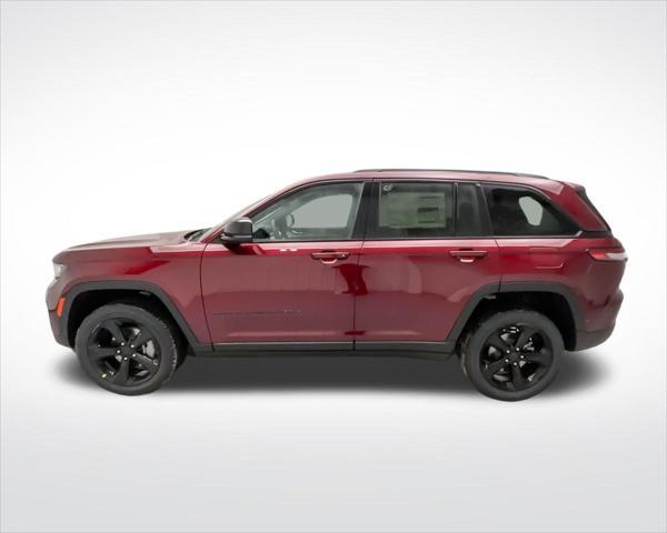 new 2025 Jeep Grand Cherokee car, priced at $41,705