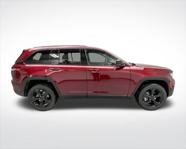 new 2025 Jeep Grand Cherokee car, priced at $41,705
