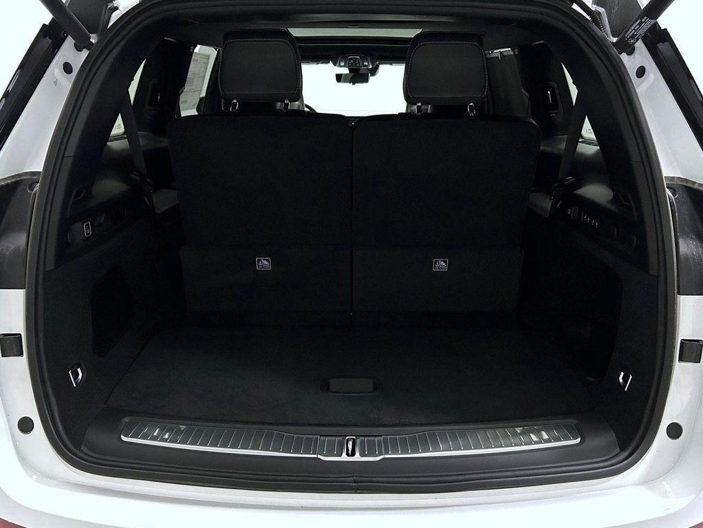 new 2025 Jeep Grand Cherokee L car, priced at $61,489