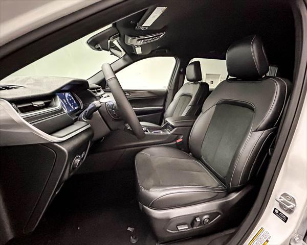 new 2025 Jeep Grand Cherokee L car, priced at $41,354