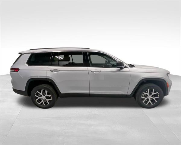 new 2025 Jeep Grand Cherokee L car, priced at $42,874