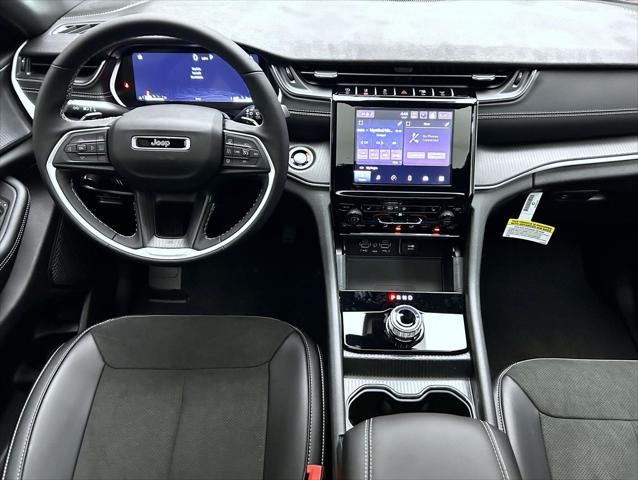 new 2025 Jeep Grand Cherokee car, priced at $41,199