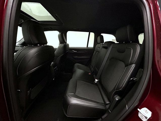 new 2025 Jeep Grand Cherokee car, priced at $41,199