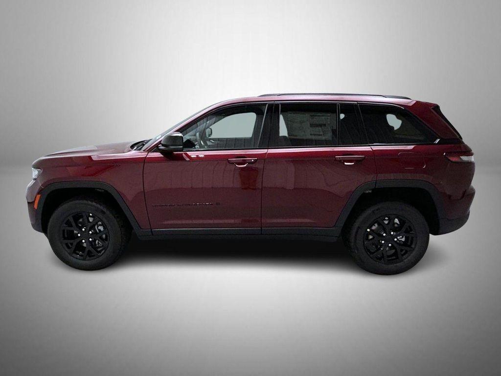 new 2025 Jeep Grand Cherokee car, priced at $39,288