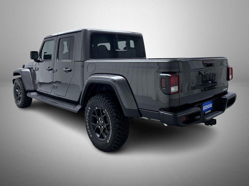 new 2025 Jeep Gladiator car, priced at $43,756