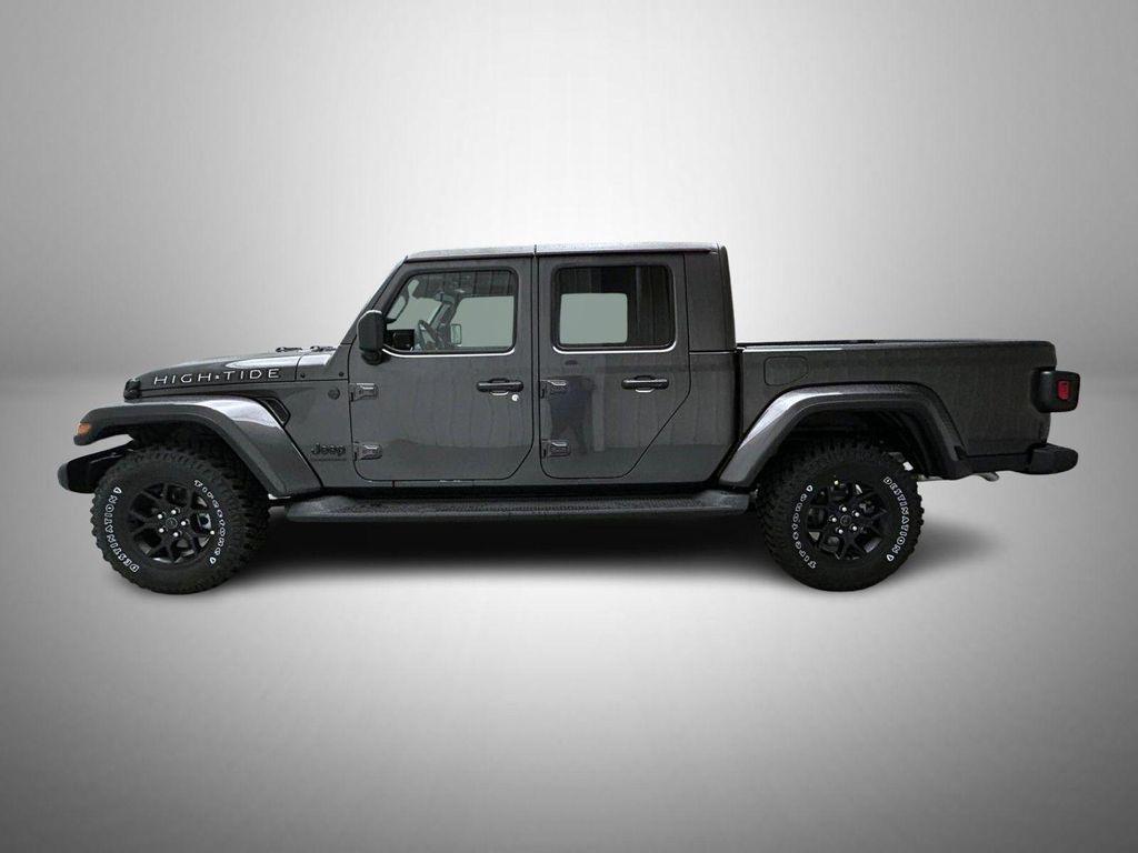 new 2025 Jeep Gladiator car, priced at $43,756