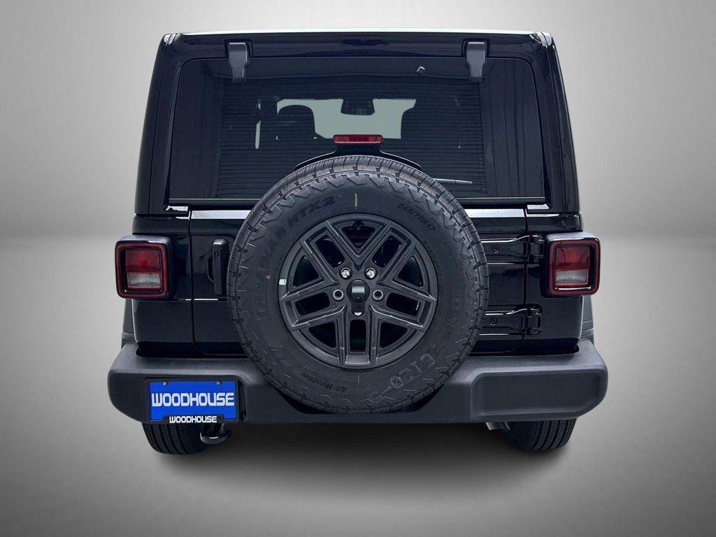 new 2025 Jeep Wrangler car, priced at $47,486