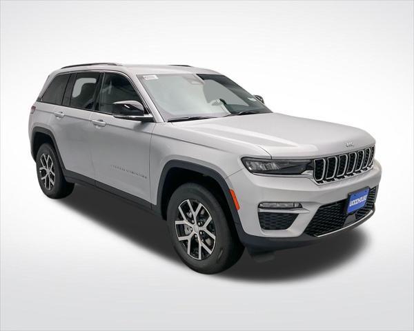 new 2025 Jeep Grand Cherokee car, priced at $40,975