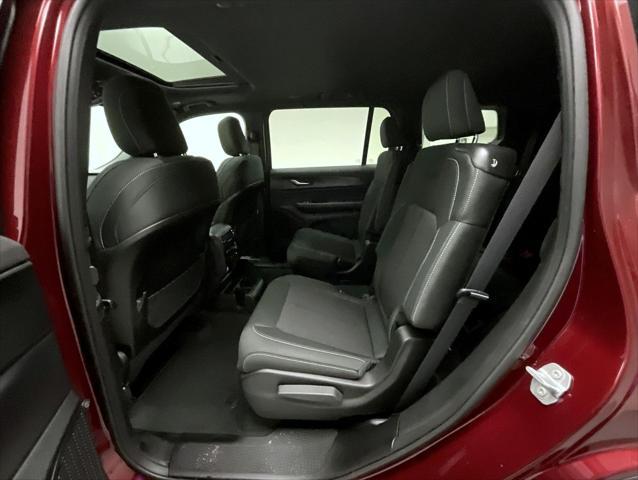 new 2025 Jeep Grand Cherokee L car, priced at $39,933