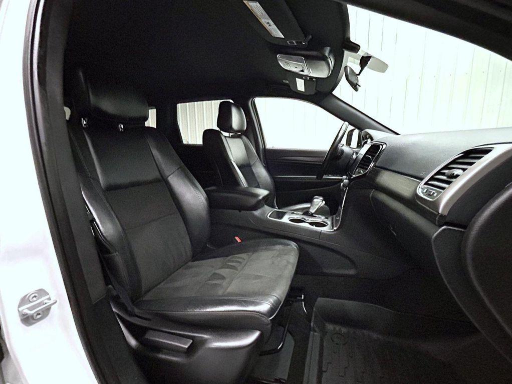 used 2021 Jeep Grand Cherokee car, priced at $23,613
