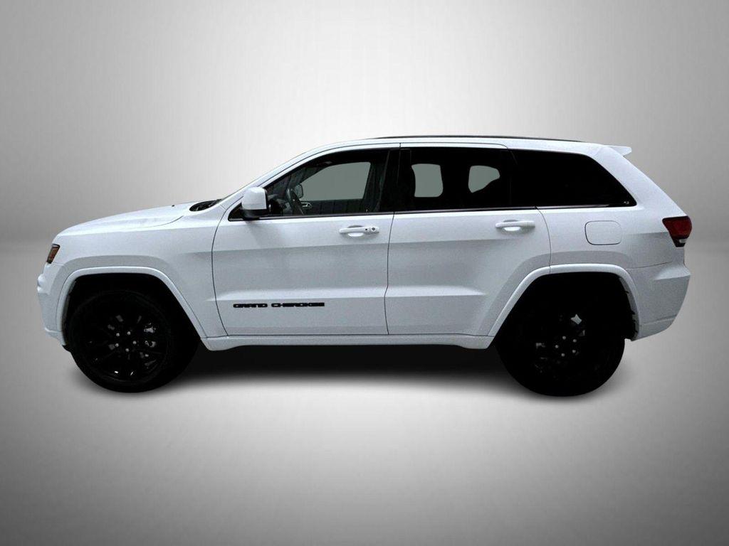 used 2021 Jeep Grand Cherokee car, priced at $23,613
