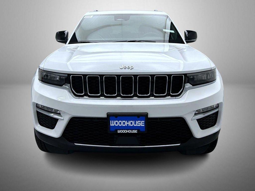 new 2025 Jeep Grand Cherokee car, priced at $40,031