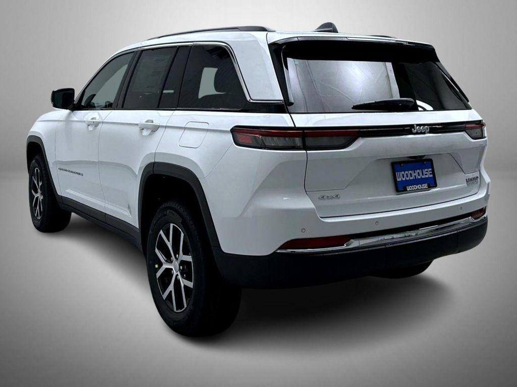 new 2025 Jeep Grand Cherokee car, priced at $40,031