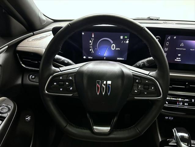 used 2024 Buick Envista car, priced at $28,625