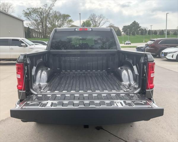 new 2025 Ram 1500 car, priced at $43,326
