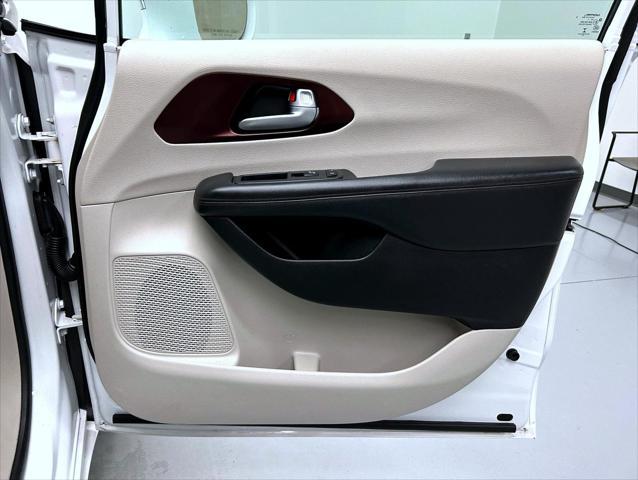 used 2018 Chrysler Pacifica car, priced at $18,550