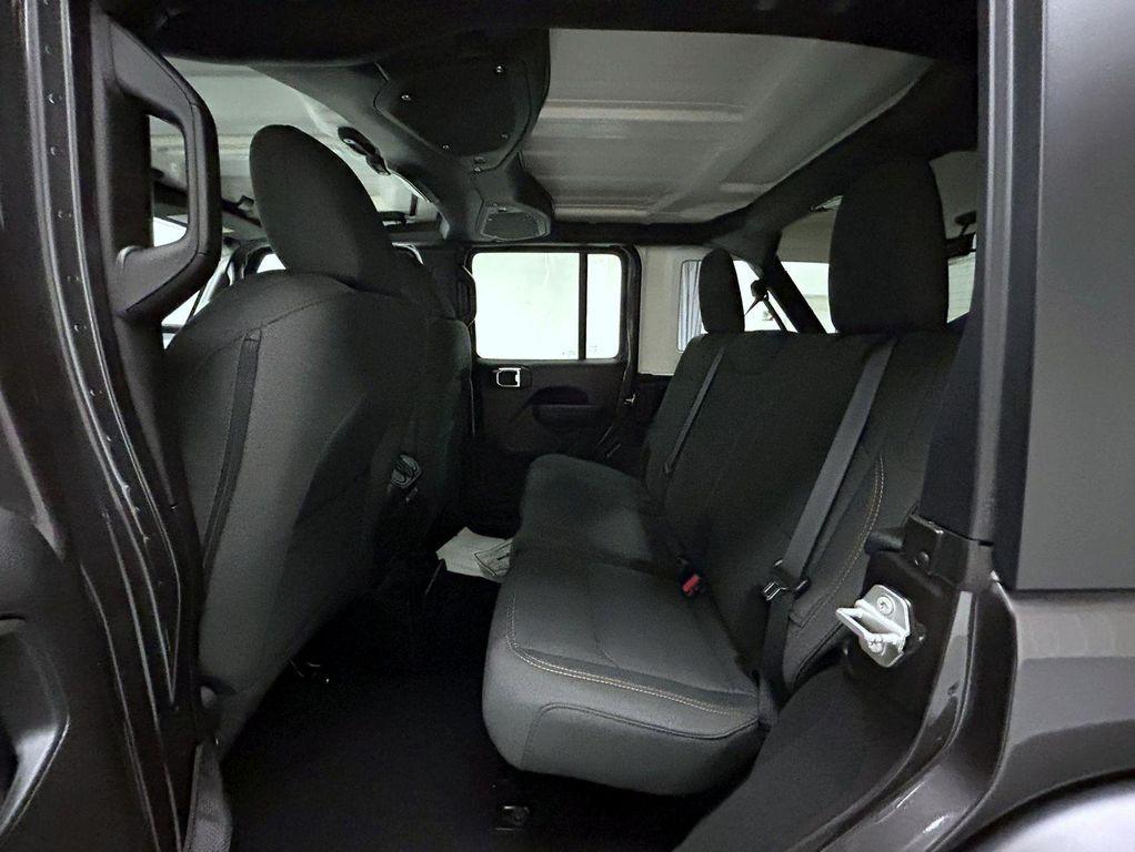 new 2025 Jeep Wrangler car, priced at $39,747