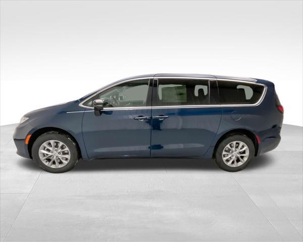 new 2025 Chrysler Pacifica car, priced at $44,088