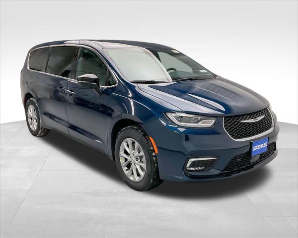 new 2025 Chrysler Pacifica car, priced at $44,088