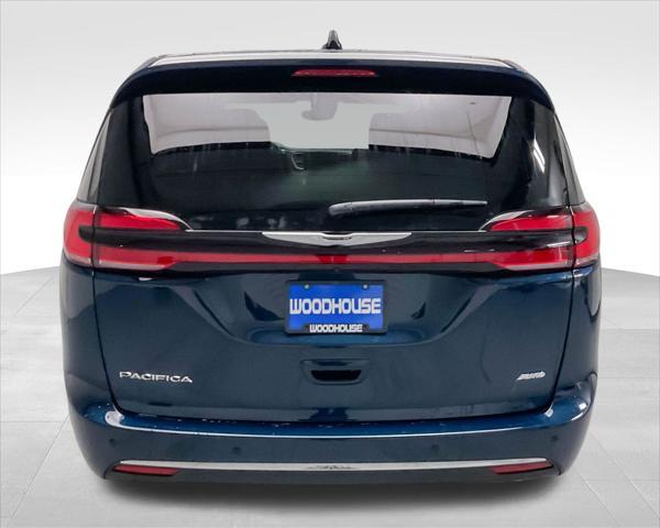 new 2025 Chrysler Pacifica car, priced at $44,088