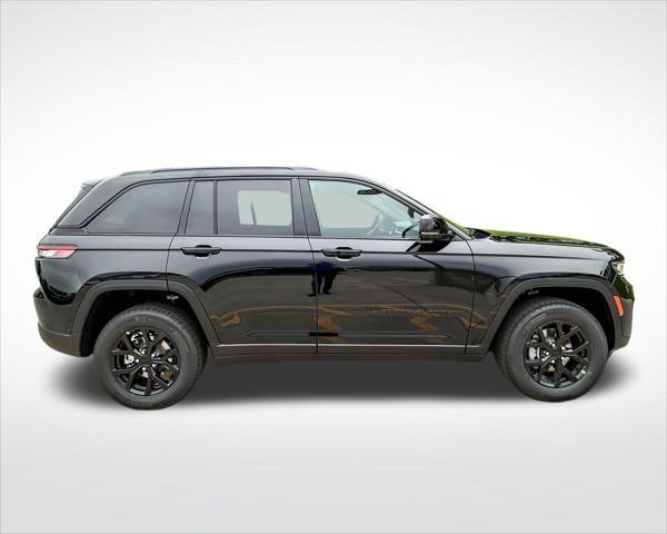 new 2024 Jeep Grand Cherokee car, priced at $35,959