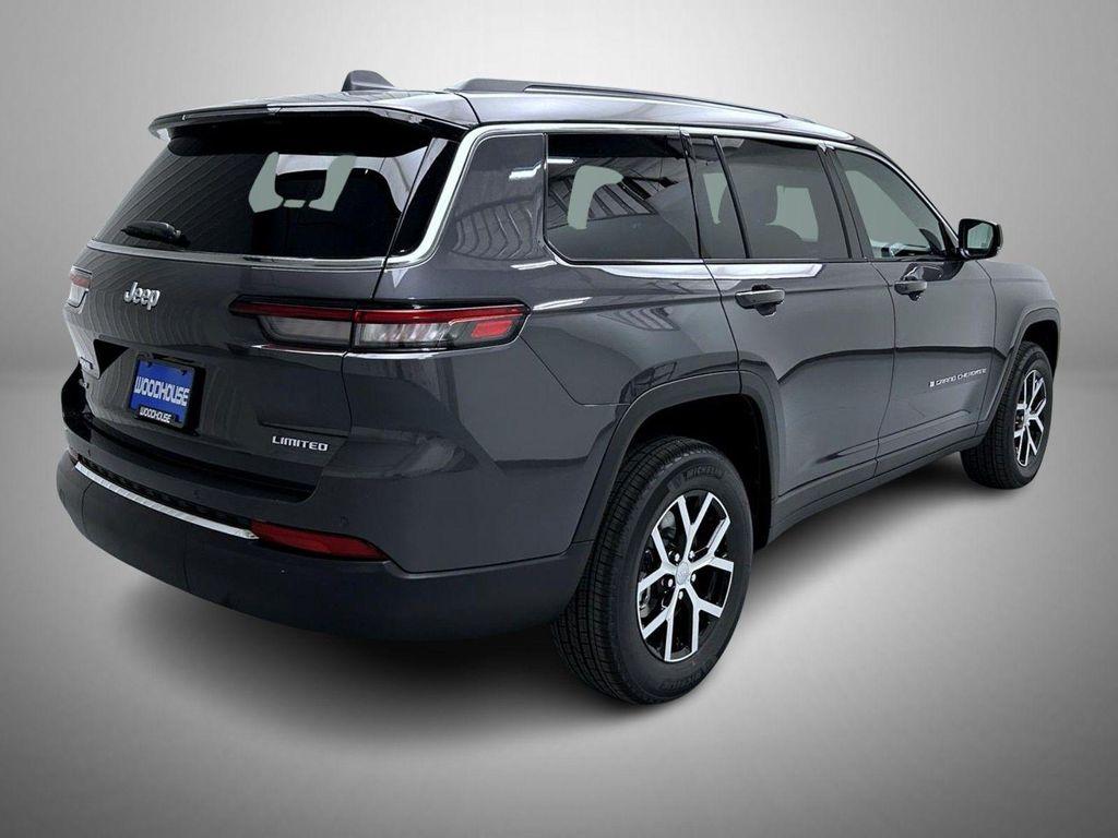 new 2025 Jeep Grand Cherokee L car, priced at $42,074