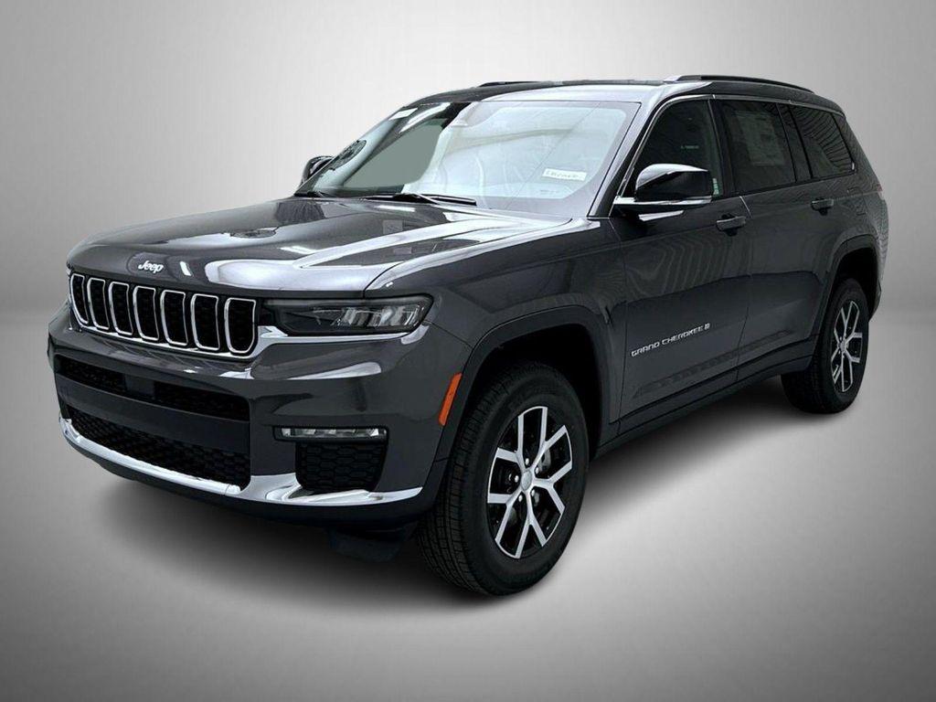 new 2025 Jeep Grand Cherokee L car, priced at $42,074