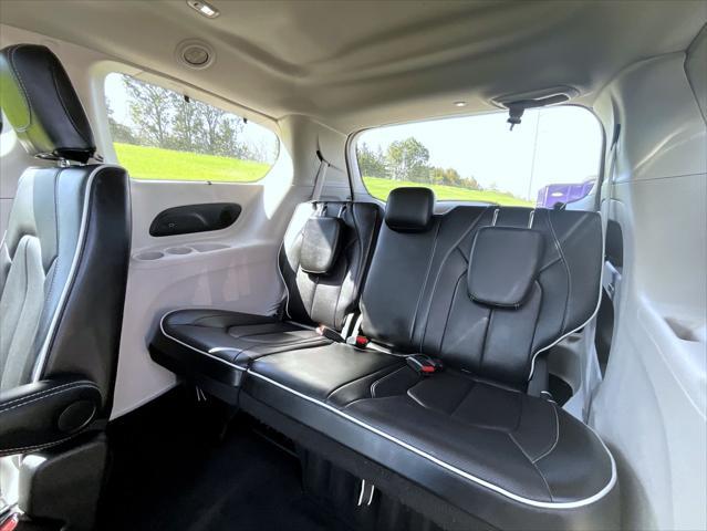 used 2024 Chrysler Pacifica car, priced at $36,521