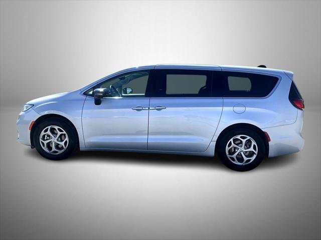 used 2024 Chrysler Pacifica car, priced at $36,521
