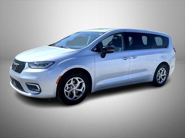 used 2024 Chrysler Pacifica car, priced at $36,521