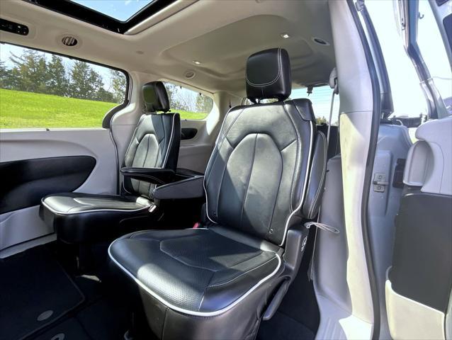 used 2024 Chrysler Pacifica car, priced at $36,521