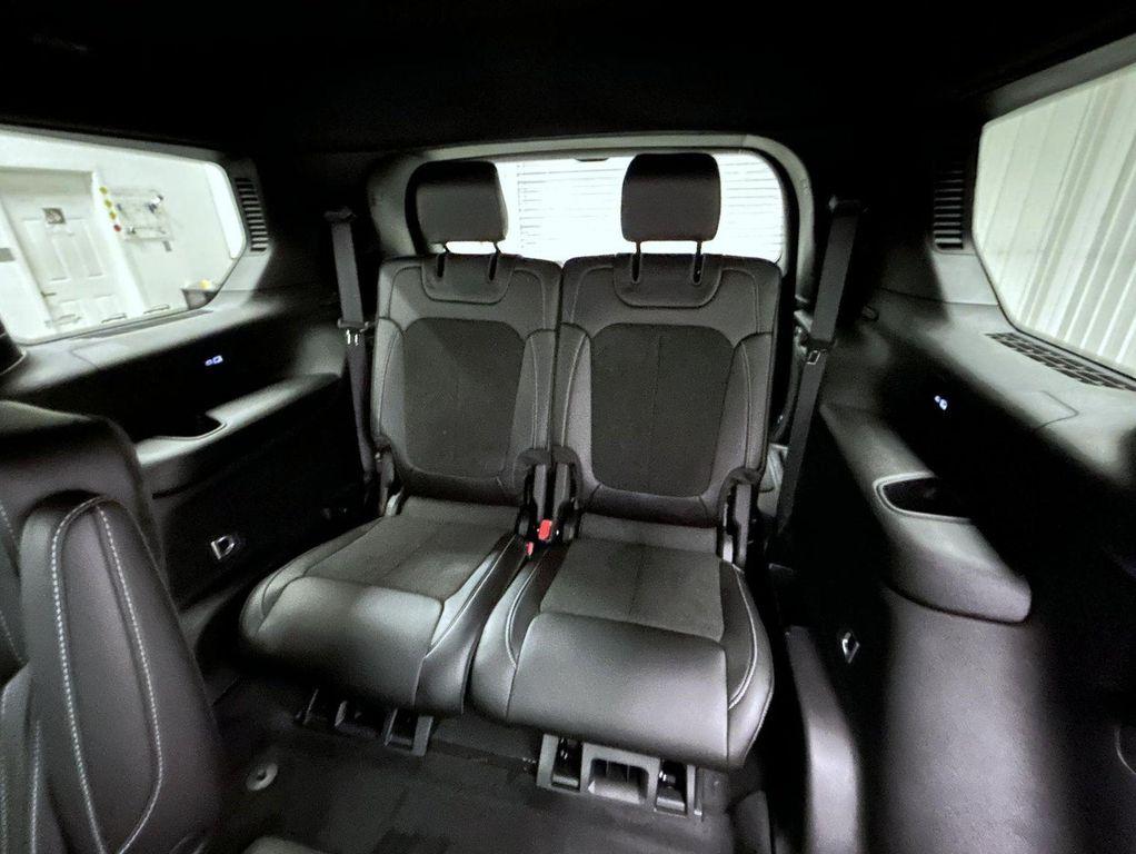 new 2025 Jeep Grand Cherokee L car, priced at $41,004