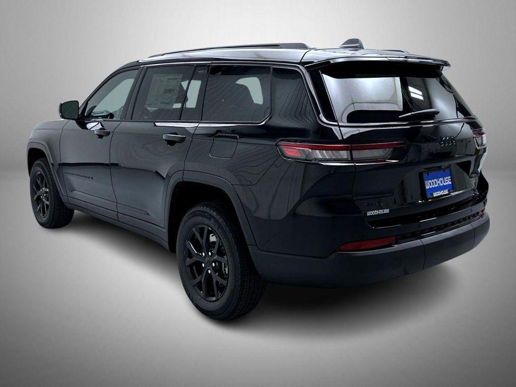 new 2025 Jeep Grand Cherokee L car, priced at $41,004