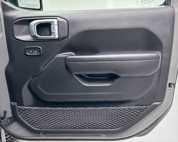 used 2022 Jeep Gladiator car, priced at $33,625