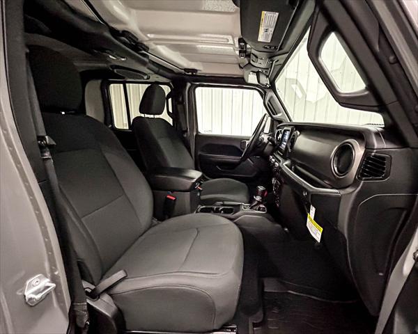 used 2022 Jeep Gladiator car, priced at $33,625