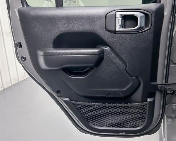 used 2022 Jeep Gladiator car, priced at $33,625