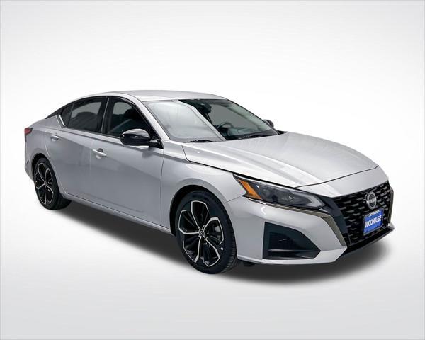 used 2023 Nissan Altima car, priced at $22,922