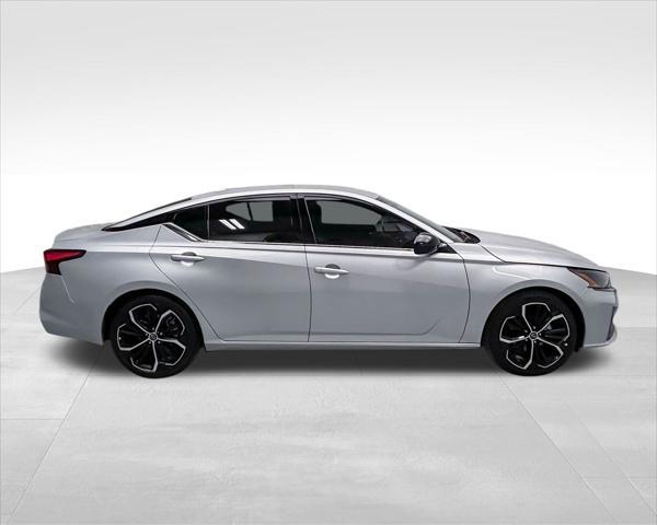 used 2023 Nissan Altima car, priced at $24,664