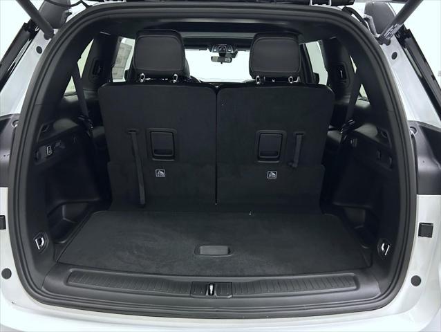 new 2025 Jeep Grand Cherokee L car, priced at $42,276