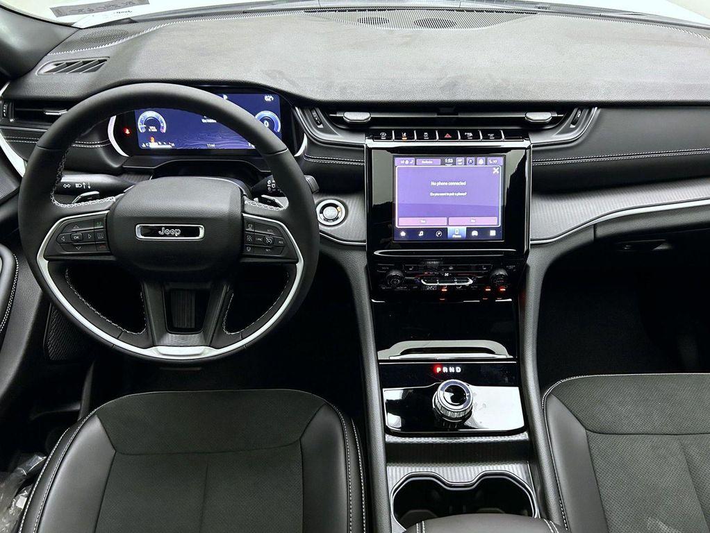 new 2025 Jeep Grand Cherokee L car, priced at $41,486
