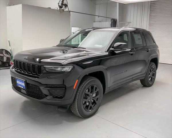 new 2025 Jeep Grand Cherokee car, priced at $40,809
