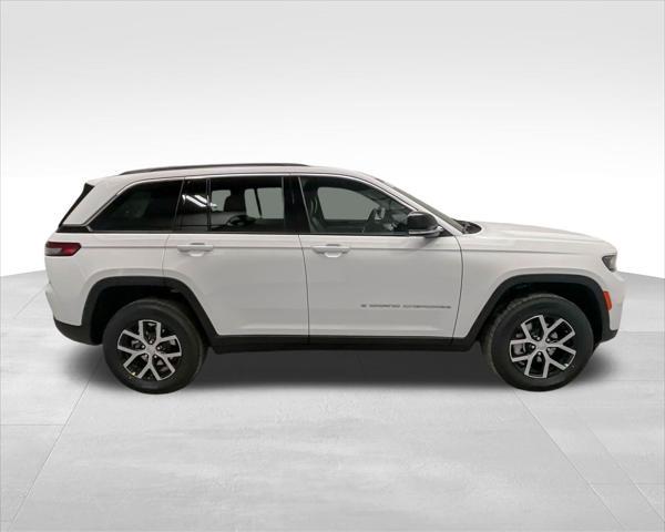 new 2025 Jeep Grand Cherokee car, priced at $41,456