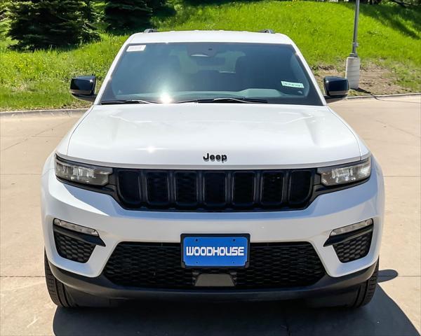 new 2025 Jeep Grand Cherokee car, priced at $41,610