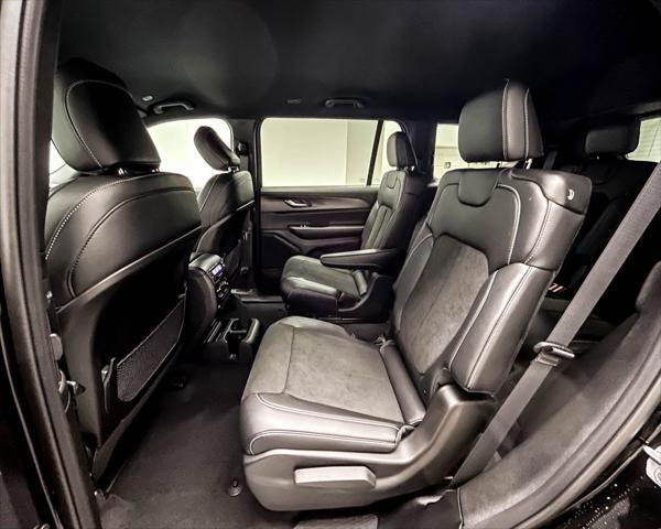 new 2025 Jeep Grand Cherokee L car, priced at $41,890