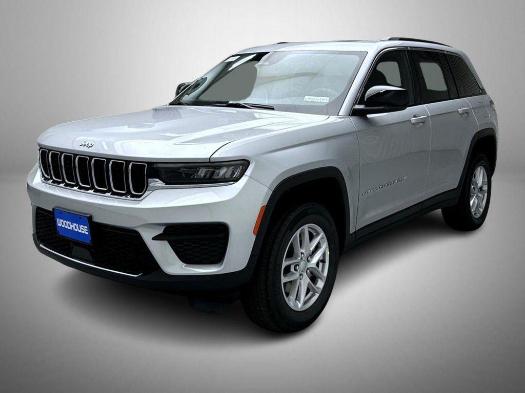 new 2025 Jeep Grand Cherokee car, priced at $35,500