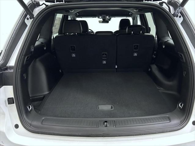 new 2025 Jeep Grand Cherokee car, priced at $40,104